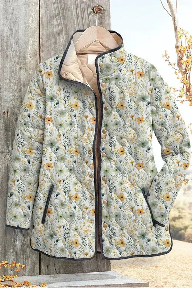 Waltraud™ | Vadderad jacka med utspridda blommor