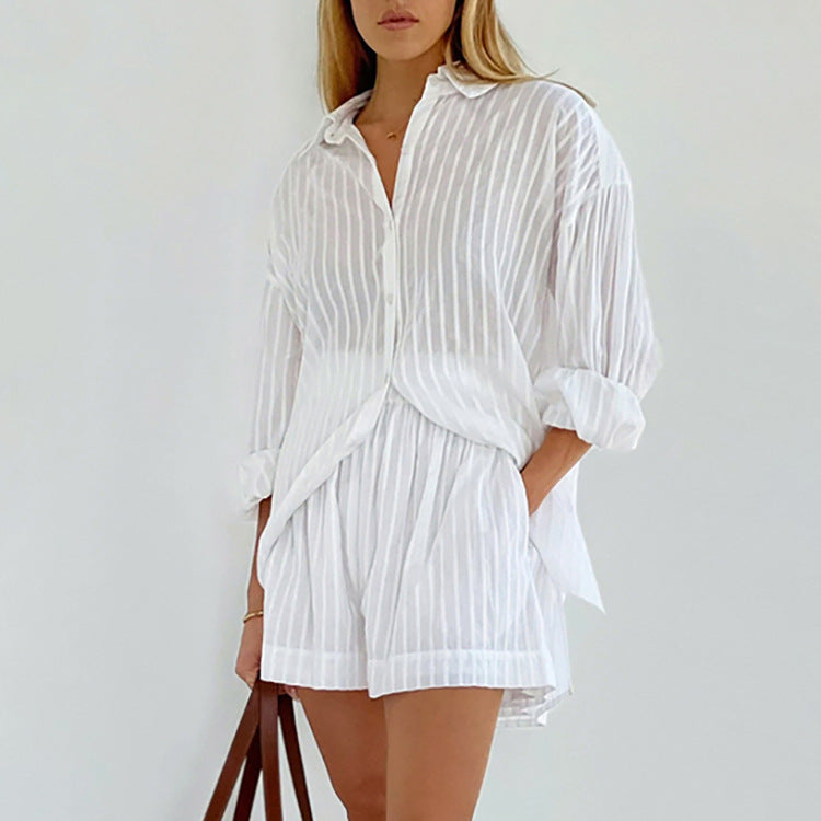 Lila - Set med knappar och lätta shorts – bild 2