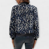 Amiria - Elegant leopardmönstrad kappa