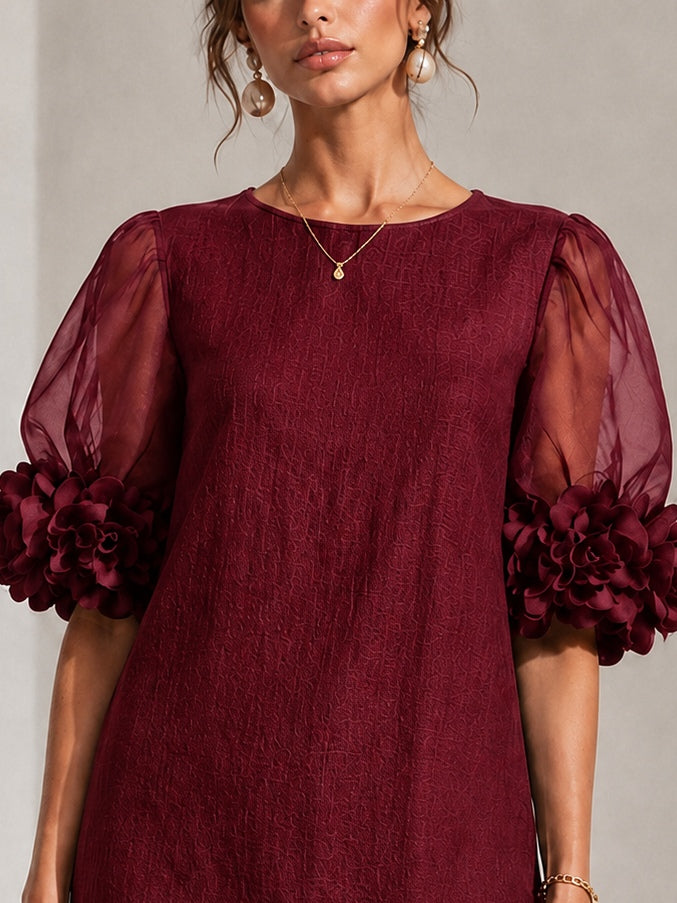 Vinröd miniklänning i organza med puffärmar