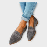 Elegant Loafers with Modern Design