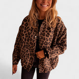 Rosa - Modern leopardmönstrad kappa