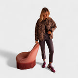 Rosa - Modern leopardmönstrad kappa
